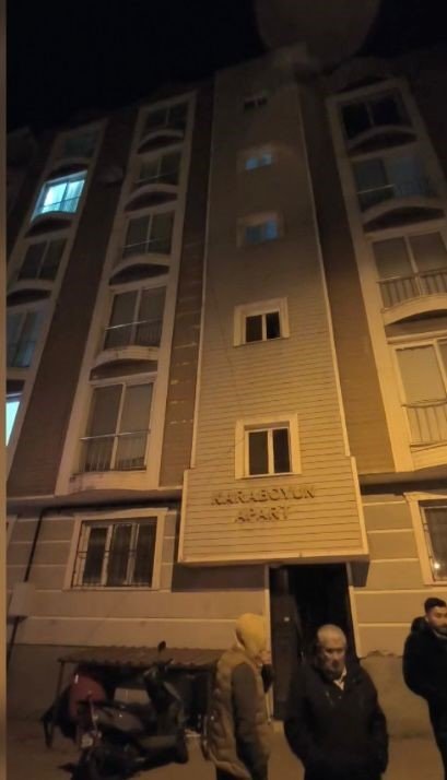 OSMANİYE’DE KOMŞU ZİYARETİ DÖNÜŞÜ ASANSÖR BOŞLUĞUNA DÜŞEN KADIN HAYATINI KAYBETTİ