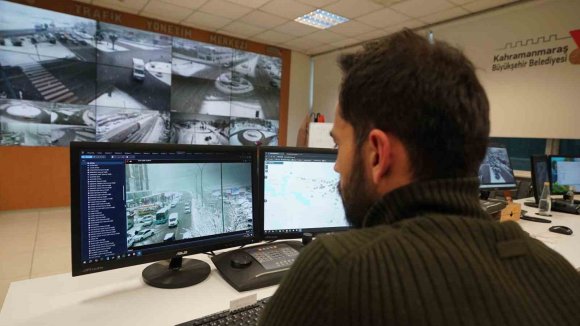KAHRAMANMARAŞ’TA 264 KAMERAYLA YOL DURUMUNU ANLIK OLARAK TAKİP EDİYOR