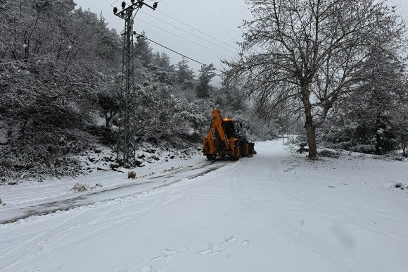 HATAY’DA KARLA MÜCADELE ARALIKSIZ SÜRDÜRÜYOR