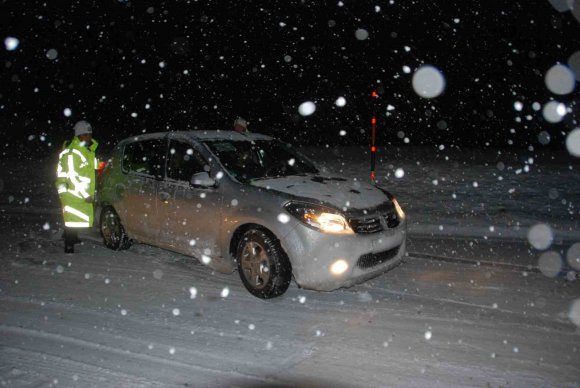 ANTALYA-KONYA KARAYOLUNDA KAR YAĞIŞI YENİDEN BAŞLADI