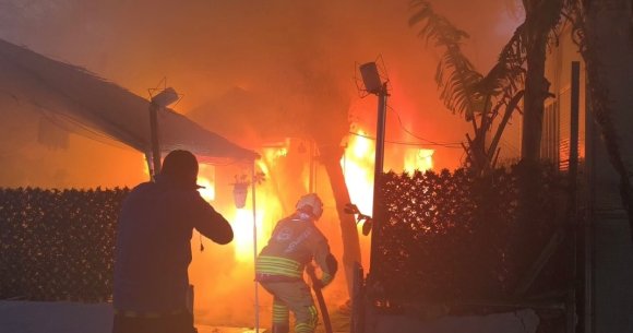 SAMANDAĞ’DA KONTEYNER YANGINI