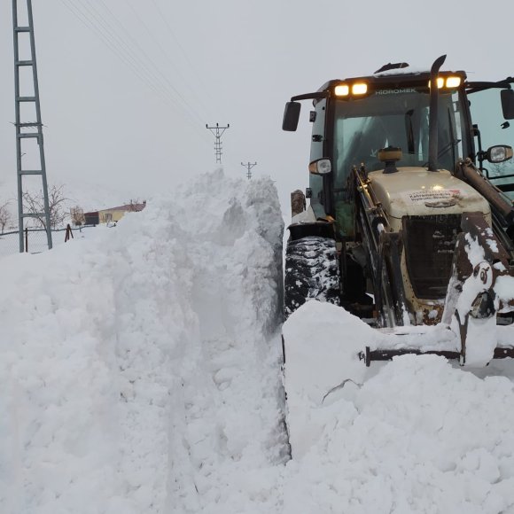 KAHRAMANMARAŞ’TA KARLA MÜCADELE