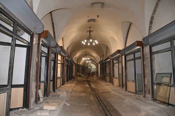 BAŞKAN GÖRGEL: "TARİHİ KAPALI ÇARŞI’MIZIN RESTORASYONU TAMAMLANIYOR"