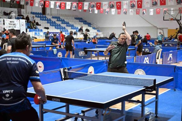 MERSİN’DE 5. ULUSAL MASA TENİSİ VETERAN TURNUVASI TAMAMLANDI