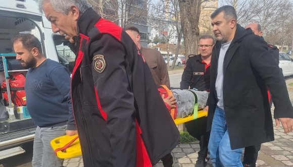 ASANSÖR BOŞLUĞUNA DÜŞEN ŞAHIS KURTARILDI