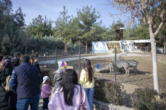 TARSUS DOĞA PARKI YARIYIL TATİLİNDE BİNLERCE ZİYARETÇİYİ AĞIRLIYOR