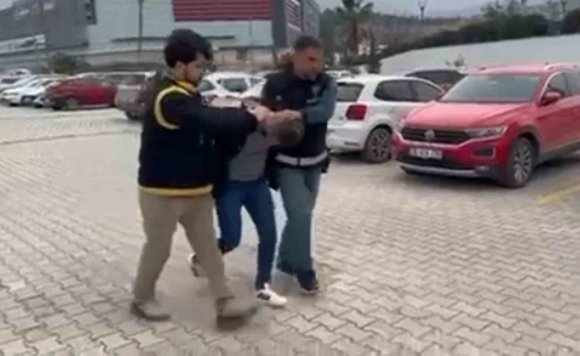 İSKENDERUN’DA 5 AYRI SUÇTAN ARANAN ŞAHIS YAKALANDI