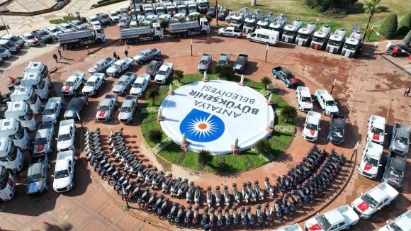 ANTALYA BÜYÜKŞEHİR BELEDİYESİ ARAÇ FİLOSUNU GÜÇLENDİRDİ