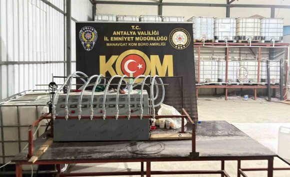 ANTALYA’DA SON 1 HAFTADA SUÇ İŞLEME AMACIYLA ÖRGÜT KURMA VE KAÇAKÇILIK SUÇLARINDAN 14 KİŞİ TUTUKLANDI