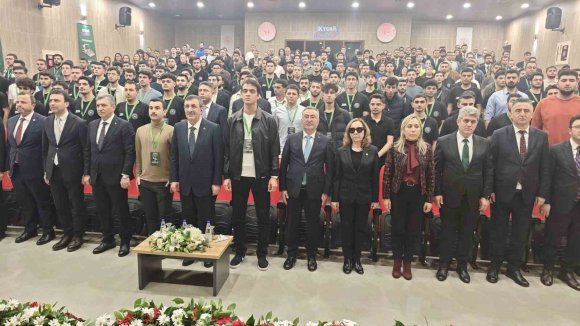 CUMHURBAŞKANI YARDIMCISI YILMAZ: "YURTLARIMIZDA 1 MİLYON KAPASİTEYİ GEÇMİŞ DURUMDAYIZ"