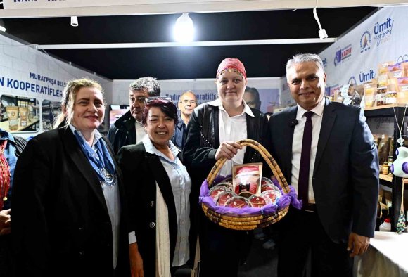 BAŞKAN UYSAL, ‘TRABZON TANITIM GÜNLERİ’NDE