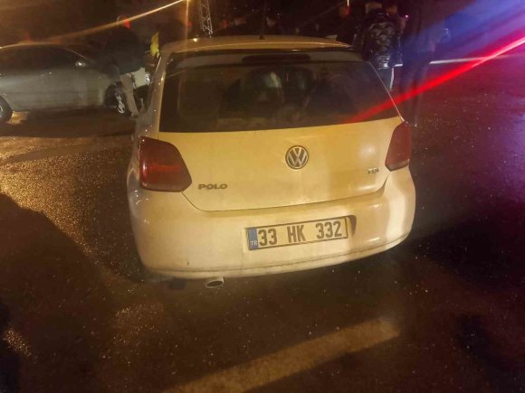 OSMANİYE’DE İKİ OTOMOBİL ÇARPIŞTI: 2 YARALI