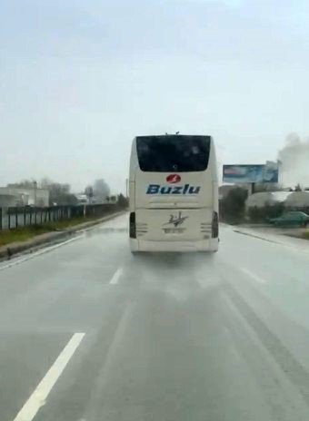 10 KİŞİNİN ÖLDÜĞÜ KAZAYA KARIŞAN OTOBÜS FİRMASINA AİT BAŞKA BİR OTOBÜSE AYNI GÜZERGAHTA AŞIRI HIZ CEZASI