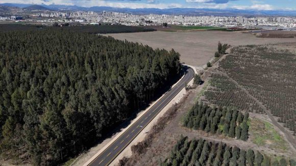 MERSİN’DE ÜRETİCİLERİN KULLANDIĞI YOL YENİLENDİ