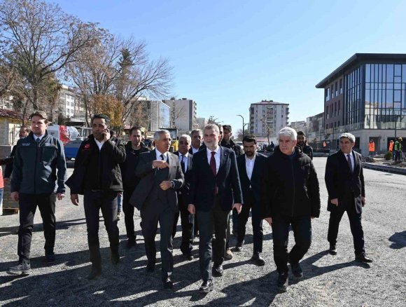 BAŞKAN GÖRGEL "HEMŞEHRİLERİMİN DESTEĞİYLE KAHRAMANMARAŞ YENİDEN YÜKSELİYOR"
