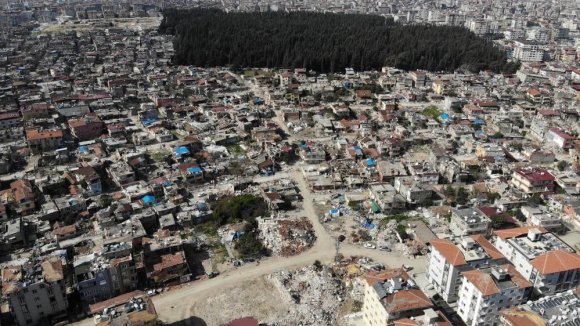 DEPREMİN YIKTIĞI GECEKONDU MAHALLESİ, İHYA SÜRECİYLE YENİDEN İNŞA EDİLDİ