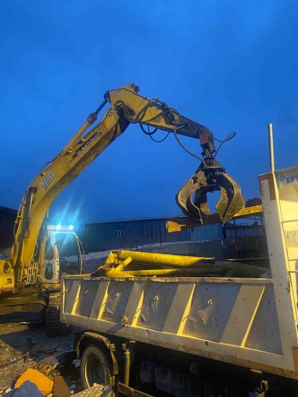 FAAL OLMAYAN SU TEMİN PROJESİ TESİSİNE GİRİP 6 MİLYON LİRALIK MALZEME ÇALDILAR