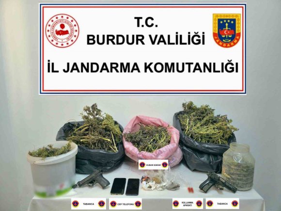 BURDUR’DA JANDARMADAN UYUŞTURUCU OPERASYONU: 2 TUTUKLAMA