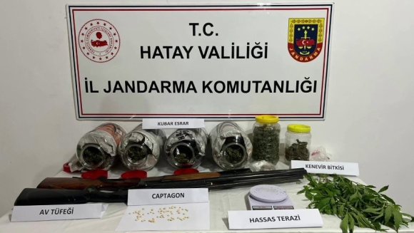 TURŞU BİDONUNDA UYUŞTURUCU TİCARETİNE 5 GÖZALTI