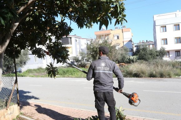 KEPEZ’İN VARSAK AYANOĞLU MAHALLESİ’NDE YAŞAM ALANLARI YENİLENDİ