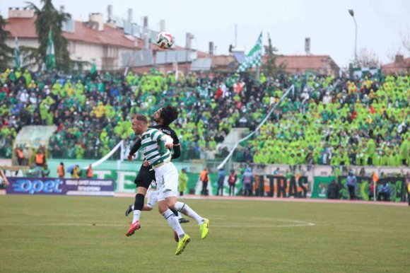 TFF 2. LİG: ISPARTA 32 SPOR: 1 - BURSASPOR: 1