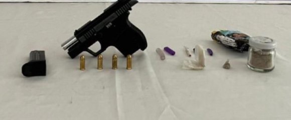 SİLAH ÇEKMEYE ÇALIŞTIĞI JANDARMANIN DİKKATİ FACİAYI ÖNLEDİ