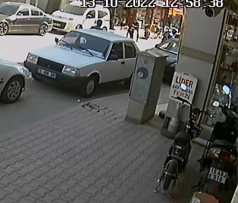 SİLAH ÇEKMEYE ÇALIŞTIĞI JANDARMANIN DİKKATİ FACİAYI ÖNLEDİ