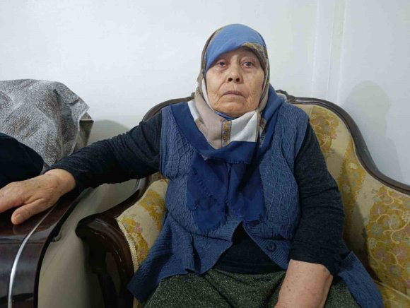 EVLERİNİ DEVRETTİKLERİ OĞULLARI KAZADA ÖLÜNCE GELİN EVİ SATTI, YAŞLI ÇİFT ORTADA KALDI İDDİASI