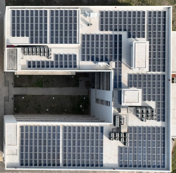 ATÜ GÜNEŞ ENERJİSİNDE YENİ BİR ADIM DAHA ATTI: GES İÇİN İHALE SÜRECİ BAŞLATILDI