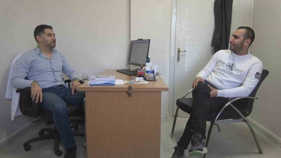 ‘BİR DEFADAN BİR ŞEY OLMAZ’ DİYEREK BAŞLADI, BIRAKABİLMEK İÇİN 15 YILDIR MÜCADELE EDİYOR