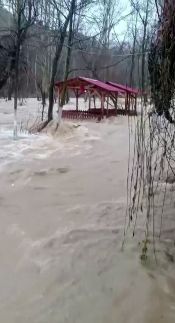 KAHRAMANMARAŞ’TA SAĞANAK ETKİLİ OLUYOR