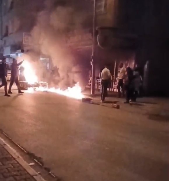 MOTOSİKLET ALEV ALEV YANDI