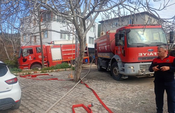 İSKENDERUN’DA MÜSTAKİL EV YANGINI