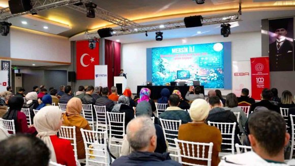 MERSİN’DE ÖĞRETMENLERE BRANŞ BAZLI YAPAY ZEKA EĞİTİMİ BAŞLADI