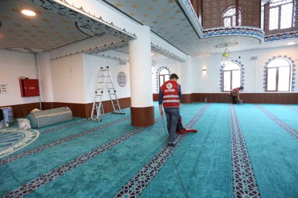 KEPEZ’DE CAMİLER RAMAZAN’A HAZIRLANDI