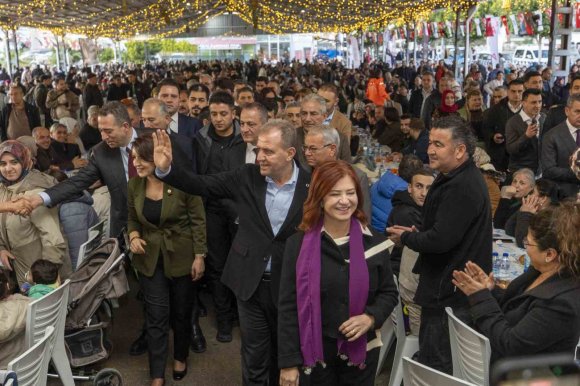 ERDEMLİ’DE BİRLİK SOFRASI: SEÇER’DEN ’PARLAYAN YILDIZ TÜRKİYE’ VURGUSU