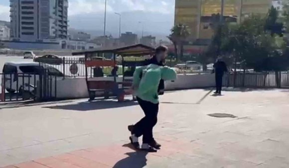 İSKENDERUN’DA KASTEN ÖLDÜRMEYE TEŞEBBÜS OLAYININ ŞÜPHELİSİ YAKAYI ELE VERDİ