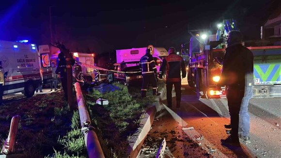 BURDUR’DA FECİ KAZA: 6 AY ÖNCE EVLENEN GENÇ ÇİFTİ ÖLÜM AYIRDI