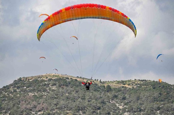 ÖZEL GEREKSİNİMLİ ÇOCUKLAR GÖKYÜZÜYLE TANIŞTI