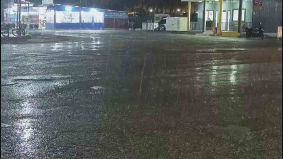 HATAY’DA KUVVETLİ SAĞANAK YAĞIŞ