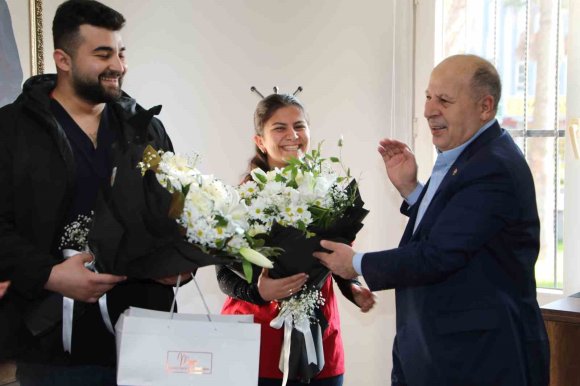 BAŞKAN DEMİRÇALI’DAN BAŞARILI PERSONELLERE TEŞEKKÜR