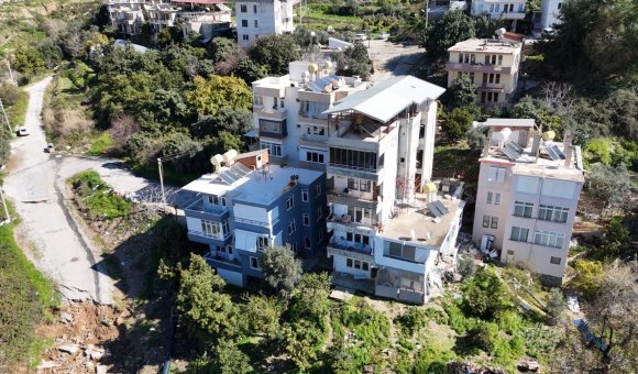 ALANYA’DA 3 BİNA TEDBİR AMAÇLI TAHLİYE EDİLDİ