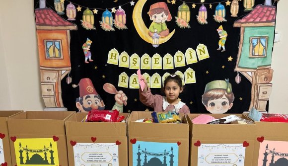 ANAMUR’DA MİNİKLERDEN RAMAZAN DAYANIŞMASI