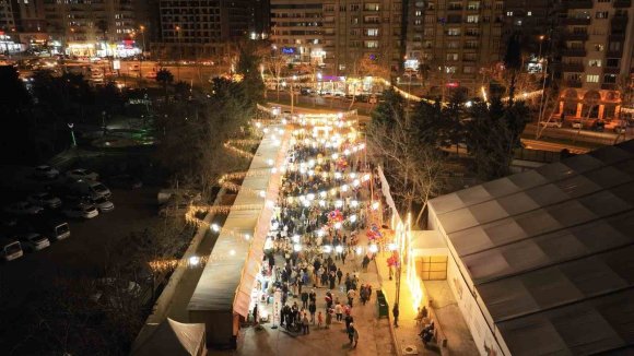 RAMAZAN SOKAĞI’NDA AKŞAMLAR BİR BAŞKA GÜZEL