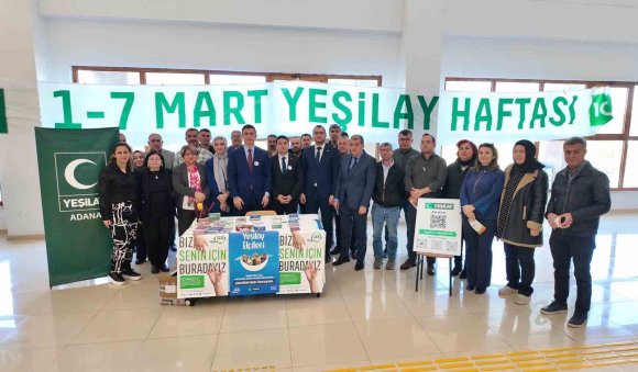 YÜREĞİR KAYMAKAMLIĞINDA YEŞİLAY HAFTASI STANDI AÇILDI