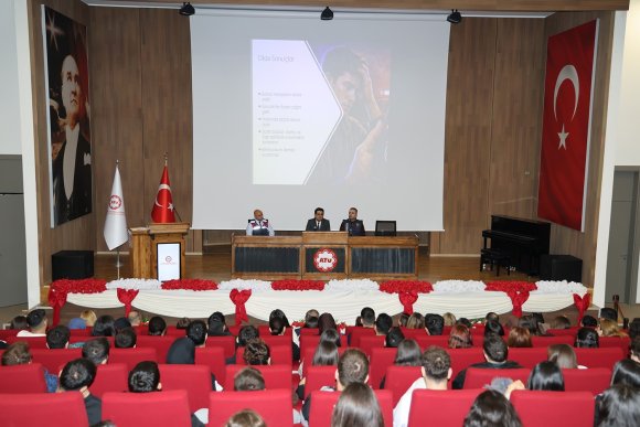 ATÜ’DE ÖĞRENCİLER İBAN DOLANDIRICILIĞINA KARŞI BİLGİLENDİRİLDİ