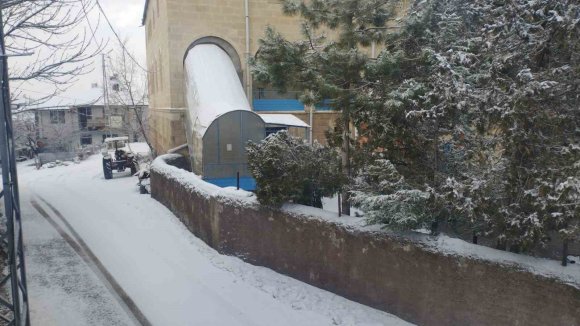 ADANA’DA KAR SÜRPRİZİ