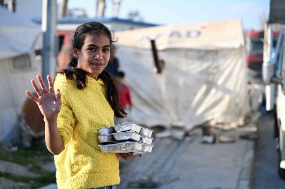 RAMAZAN’DA MERSİN’DE DAYANIŞMA SOFRALARI KURULUYOR