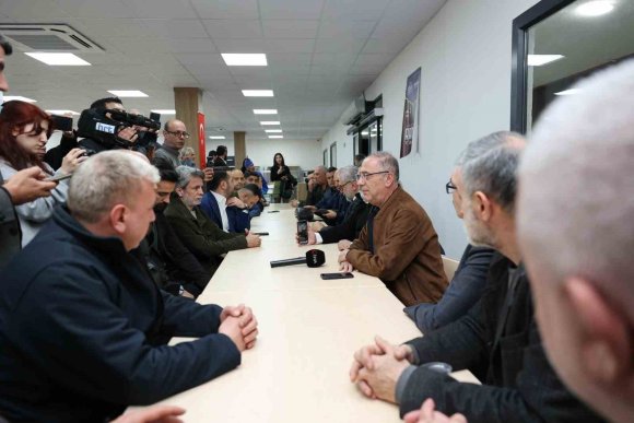 BAŞKAN YAPAR, BASIN MENSUPLARIYLA İFTAR SOFRASINDA BİR ARAYA GELDİ