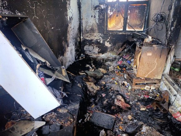 KAHRAMANMARAŞ’TA EVDE ÇIKAN YANGINDA 1 KİŞİ HAYATINI KAYBETTİ